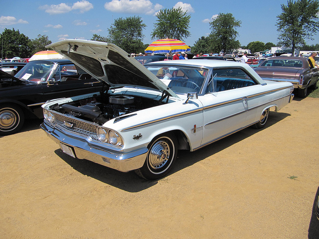 Ford Galaxie 500 2dr HT