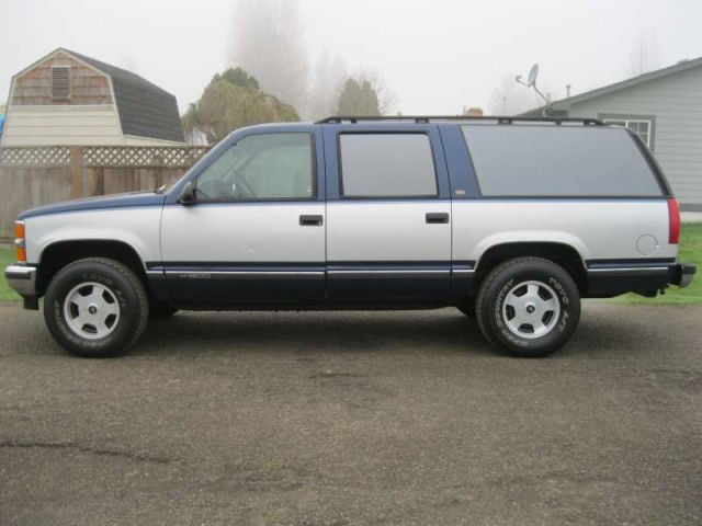 Chevrolet Suburban 1500