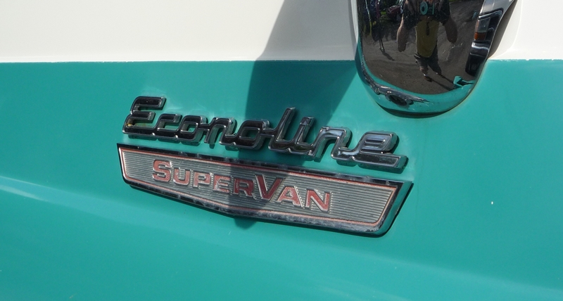 Ford Econoline SuperVan