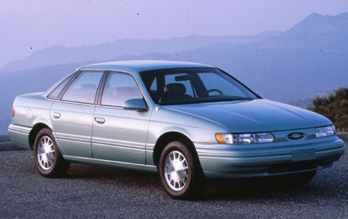 Ford Taurus LX Sedan