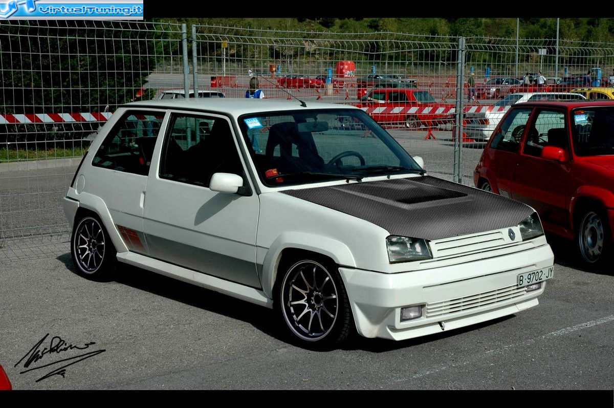 Renault 5 GT