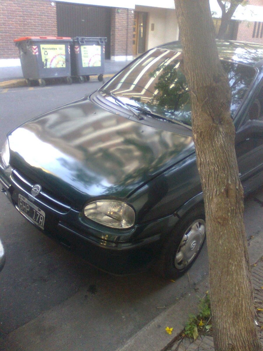 Chevrolet Corsa GL 16 Sedan