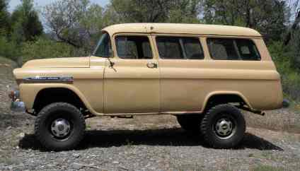 Chevrolet Suburban Carry-All