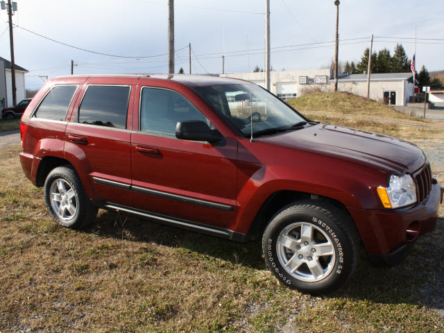 Jeep Grand Cherokee Laredo 37