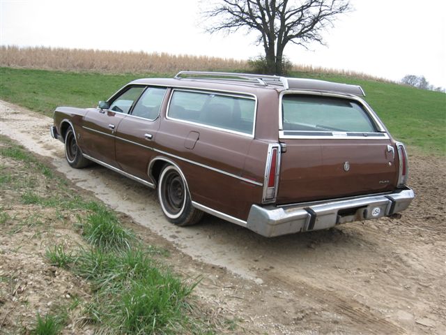 Ford LTD V8