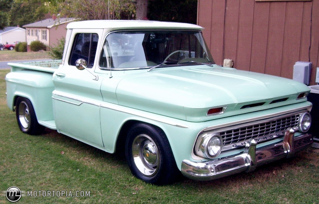 Chevrolet C-10 Custom Cab