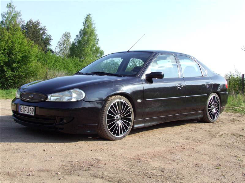 Ford Mondeo ST24 V6