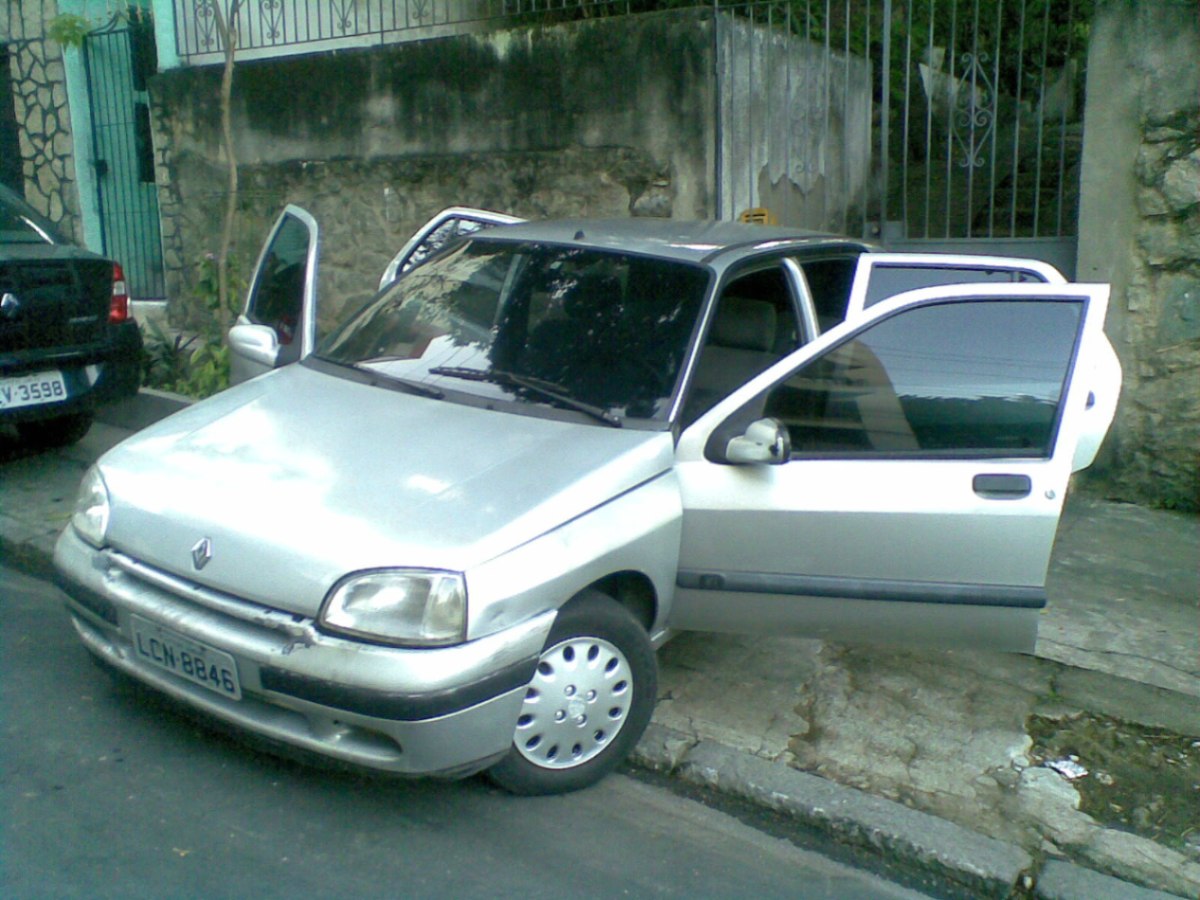 Renault Clio RT