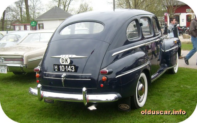 Ford Super Deluxe Fordor Sedan