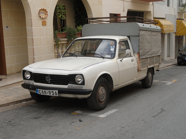 Peugeot 504 Coupe 20i