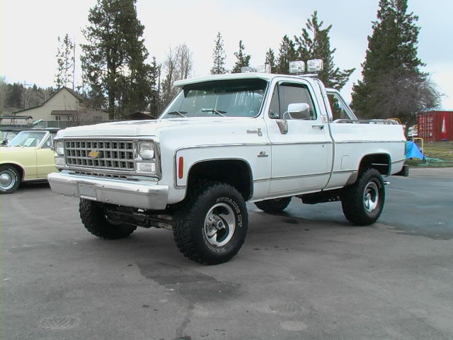 Chevrolet 4x4 truck