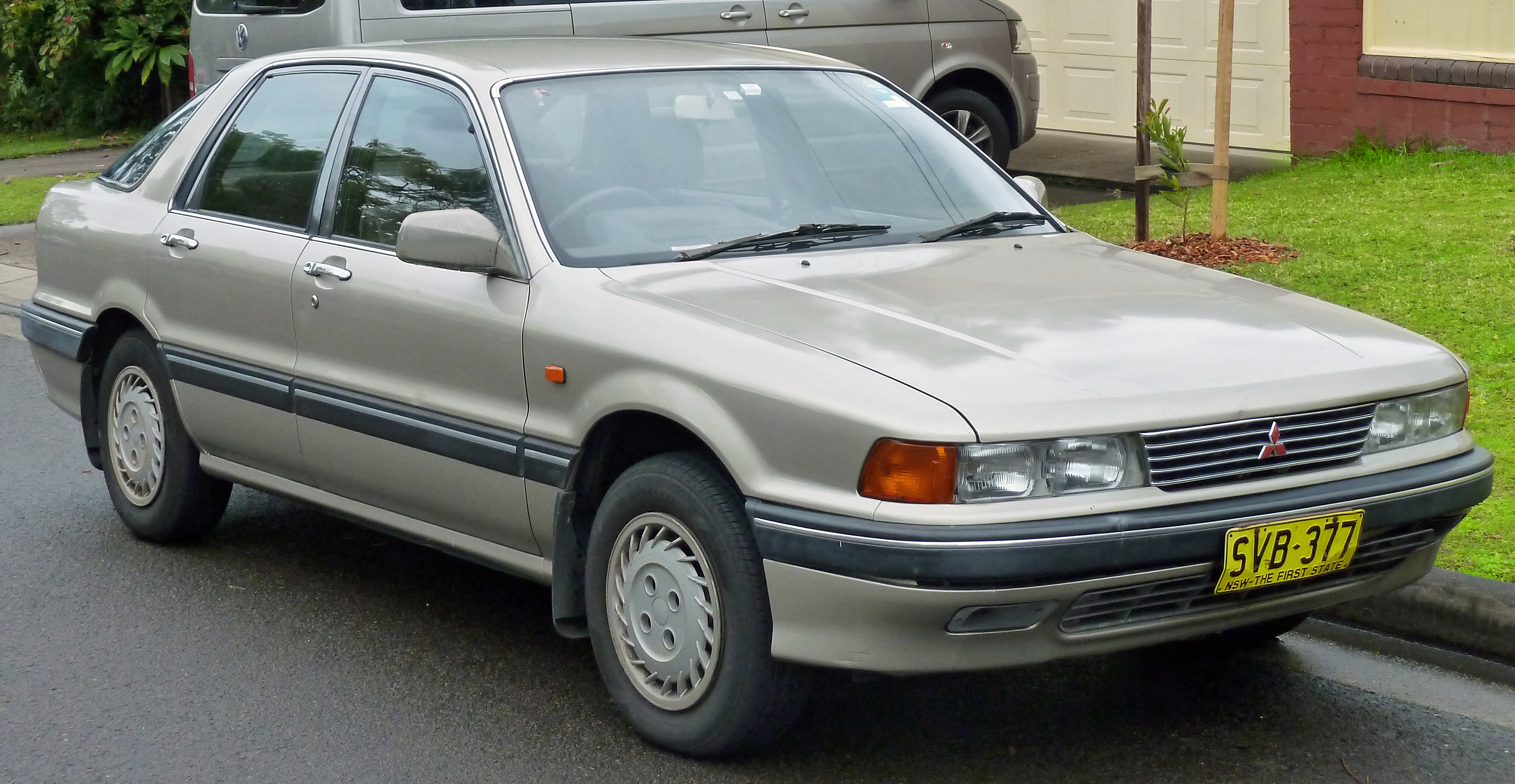 Mitsubishi Galant Hatchback