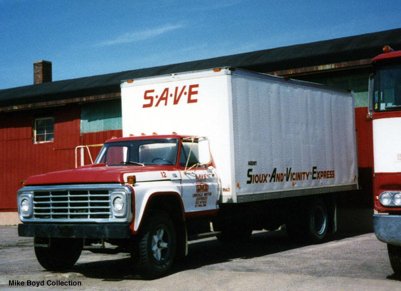 Ford F700