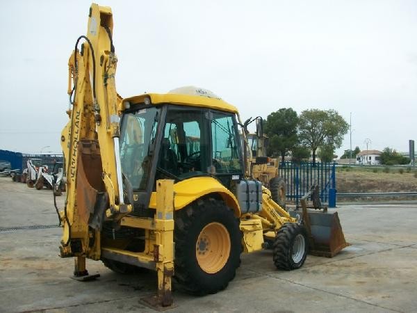 New Holland LB 95