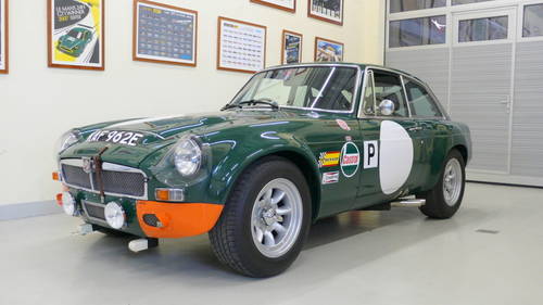 MG B GT Sebring replica