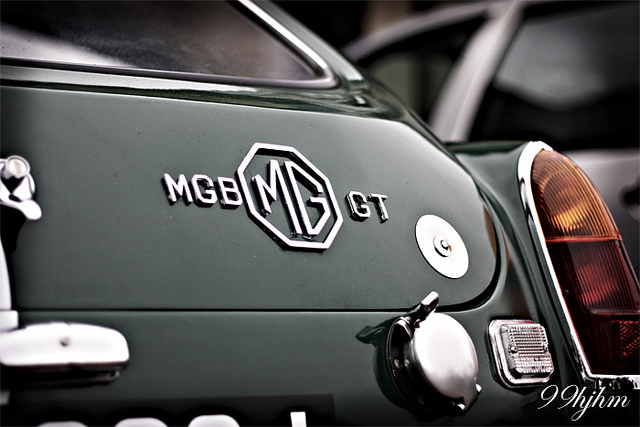 MG B GT Sebring replica