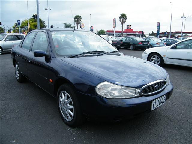 Ford Mondeo 20 Sedan