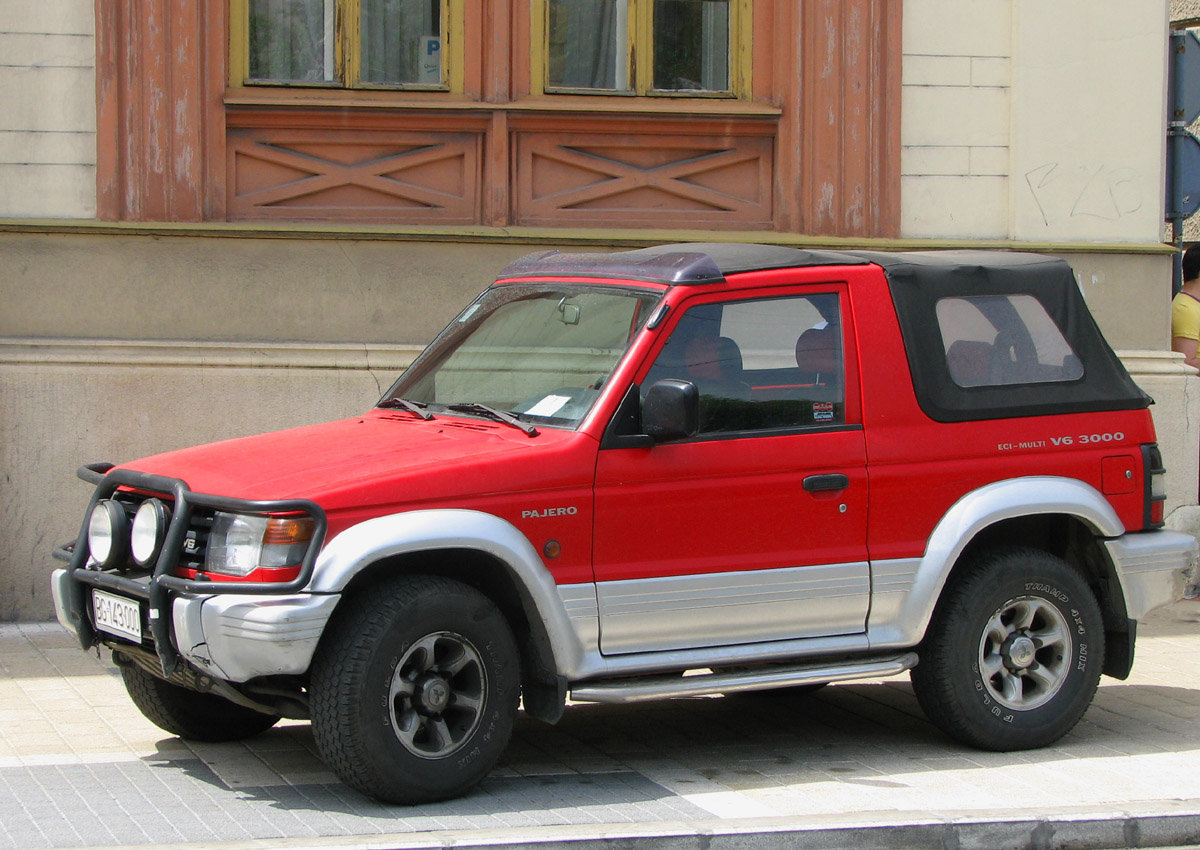 Mitsubishi Pajero 3000 V6