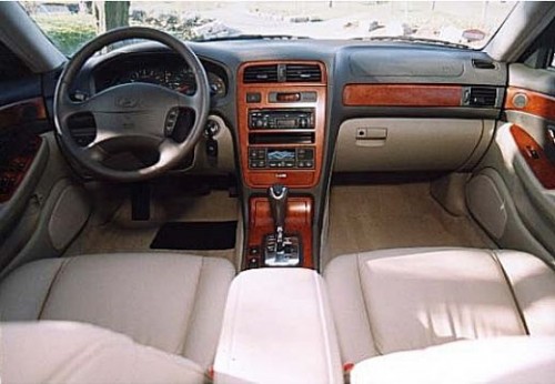 Hyundai XG 30