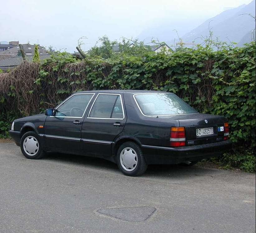 Lancia Thema IE