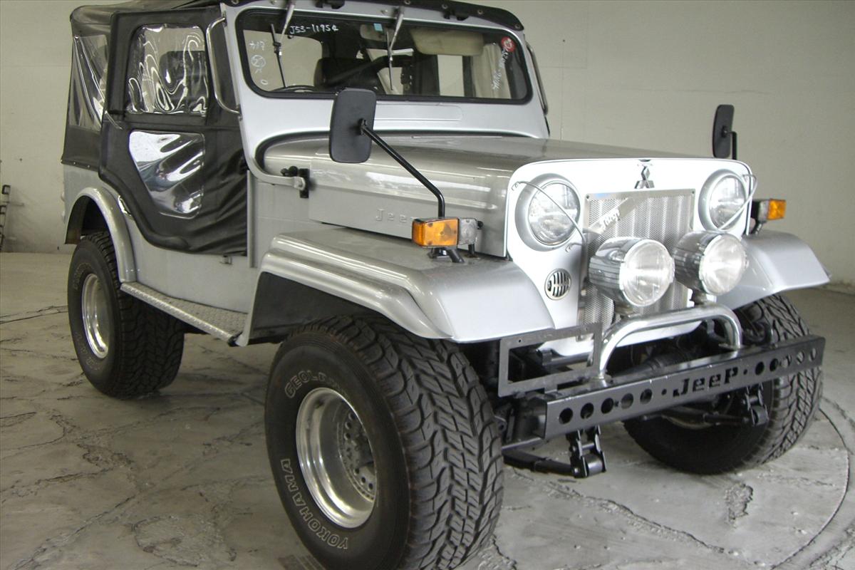 Mitsubishi Jeep