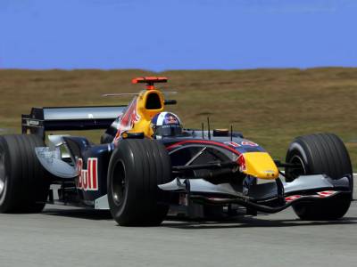 david-coulthard-in-the-red-bull-rb2-there-is-some-sense-in-what-coulthard_22455.jpg