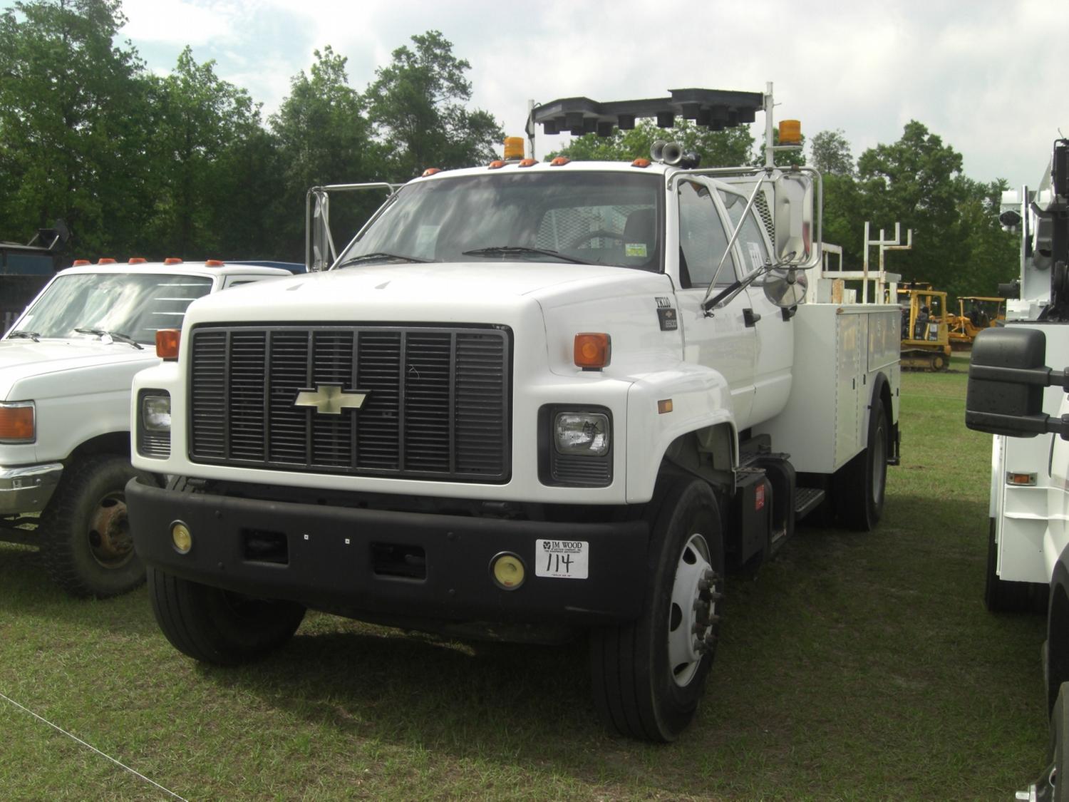 Chevrolet C6500 crew cab