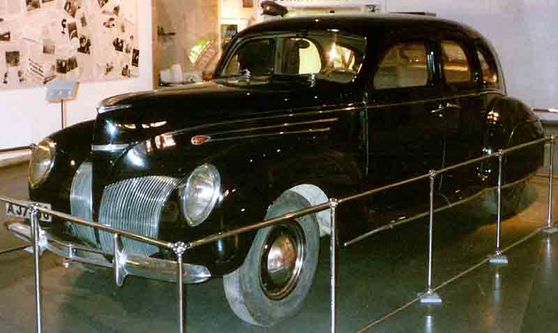 Lincoln Zephyr 4 Door Sedan