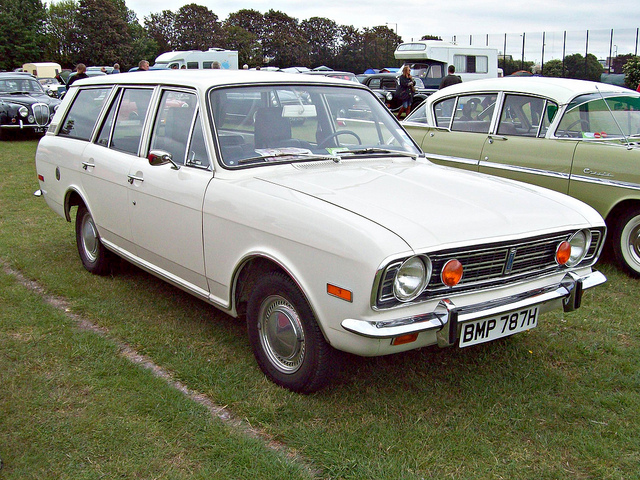 Ford Cortina 16