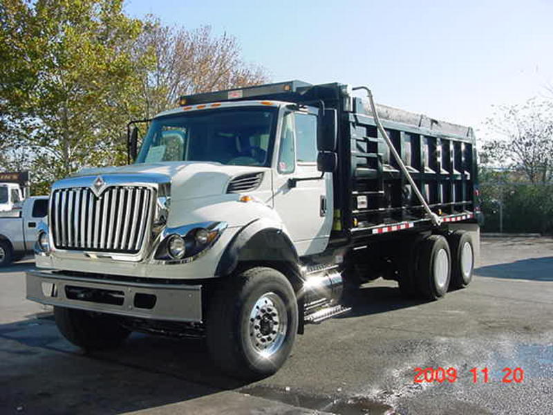 International 7600