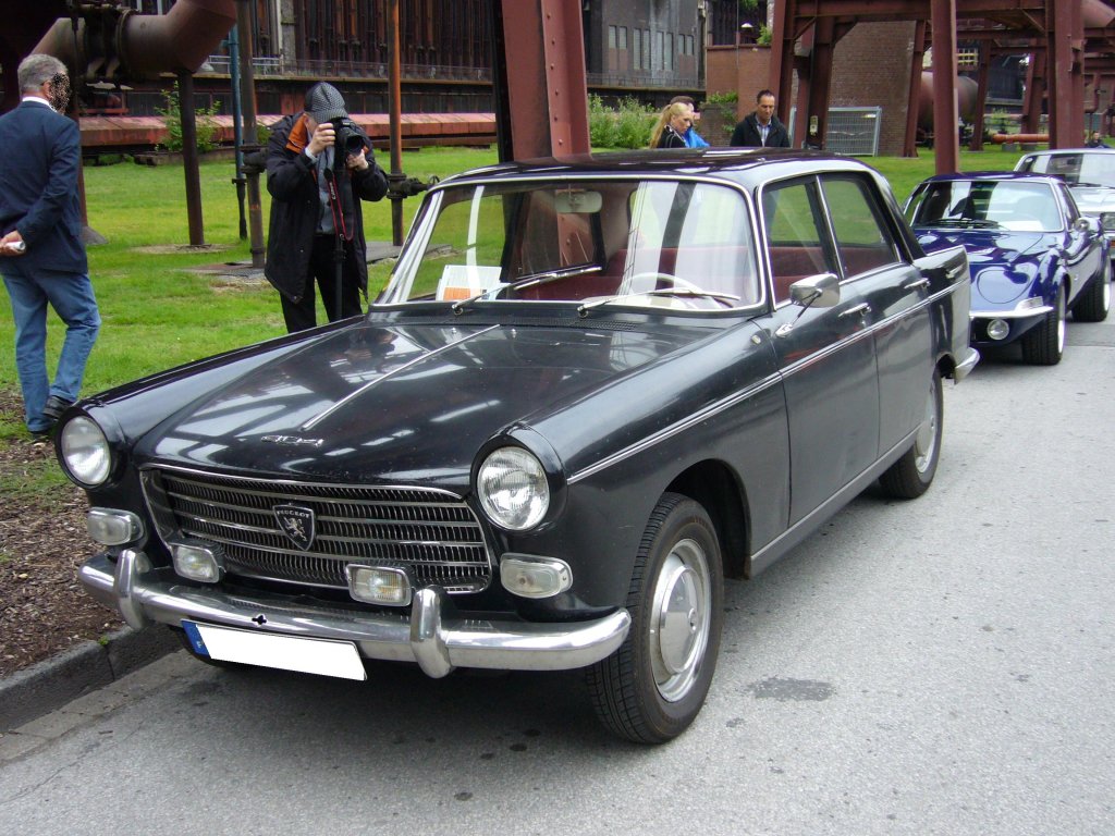 Peugeot 176 Limousine