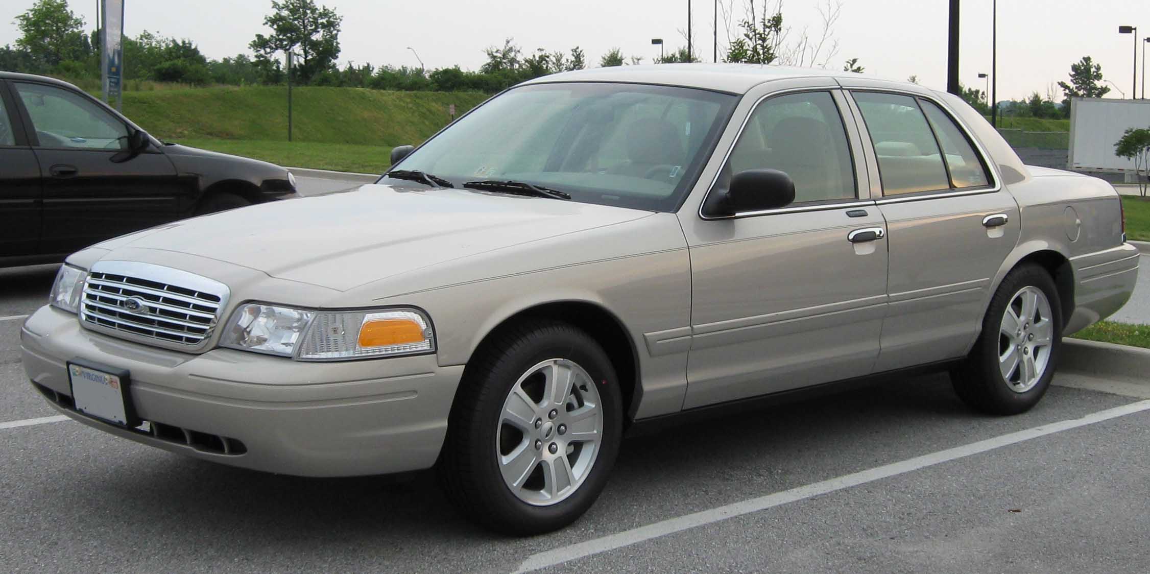 Ford Crown Victoria LX