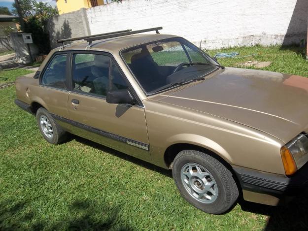 Chevrolet Monza SLE 18