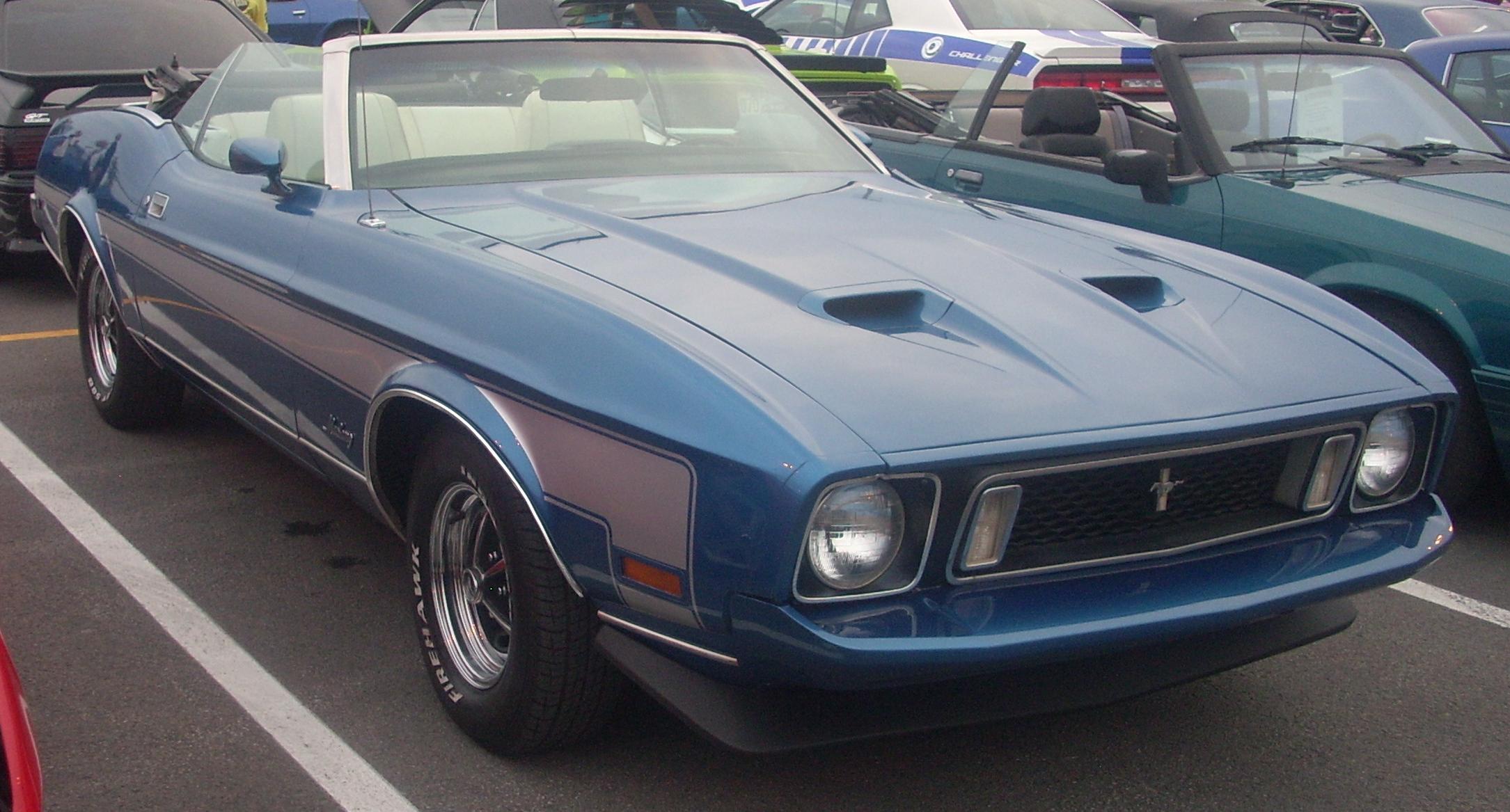 Ford Mustang Mach 1 convertible