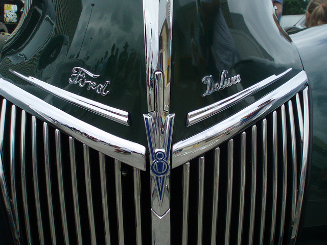 Ford 68 Deluxe Tudor Touring Sedan