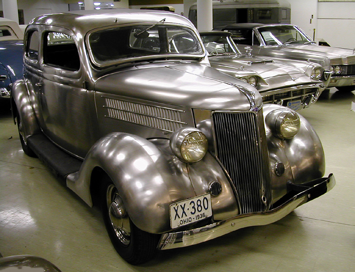 Ford 68 Deluxe Tudor Touring Sedan