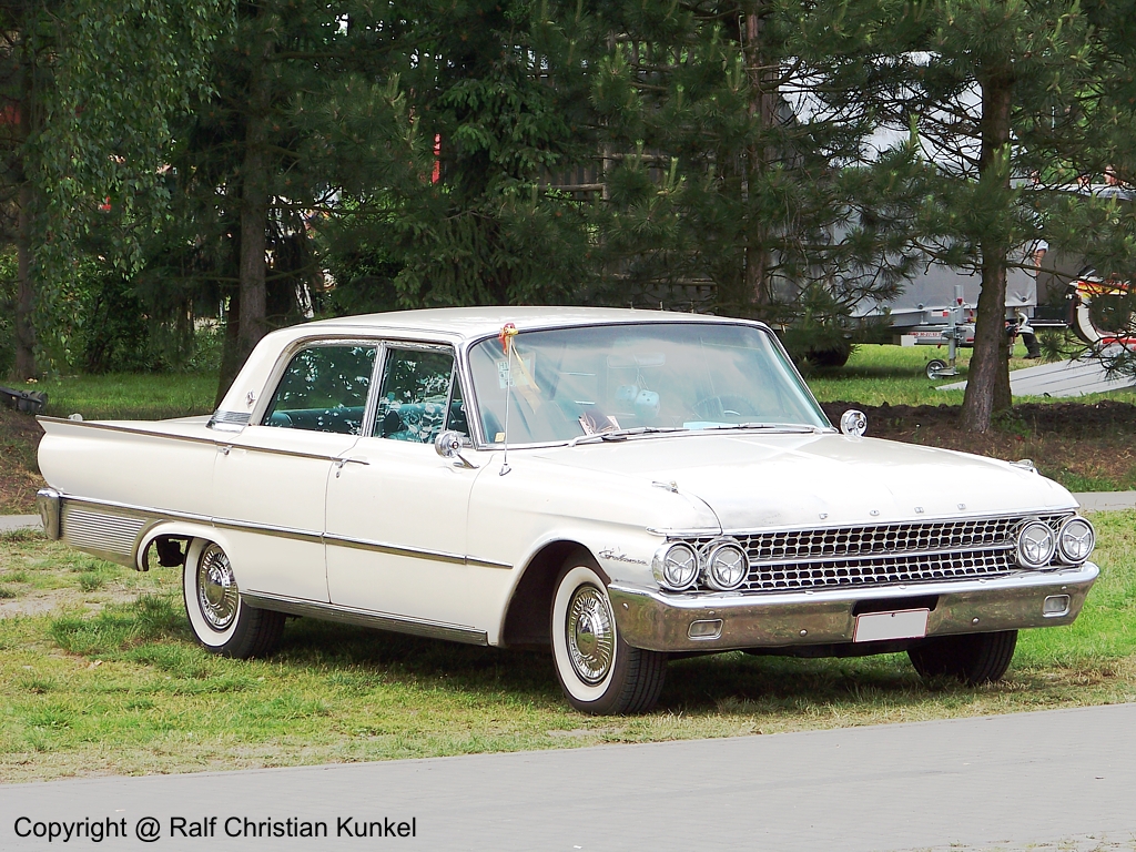 Ford Galaxie 4dr