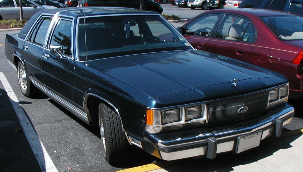 Ford LTD Crown Victoria