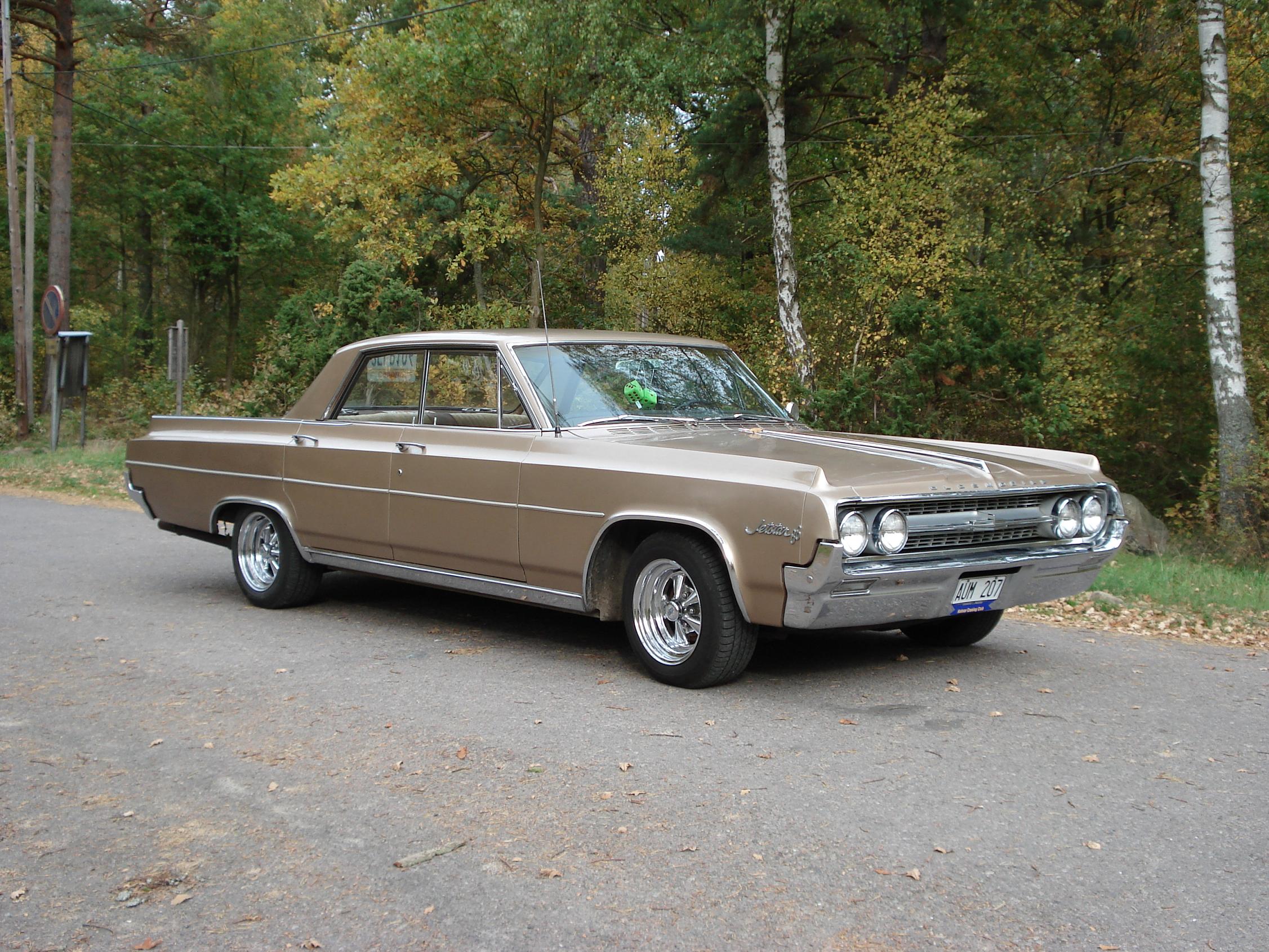 Oldsmobile Jetstar 88