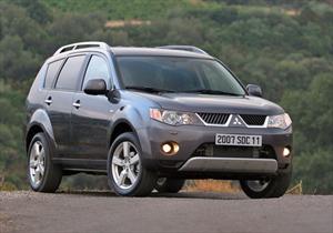 Mitsubishi Outlander K2