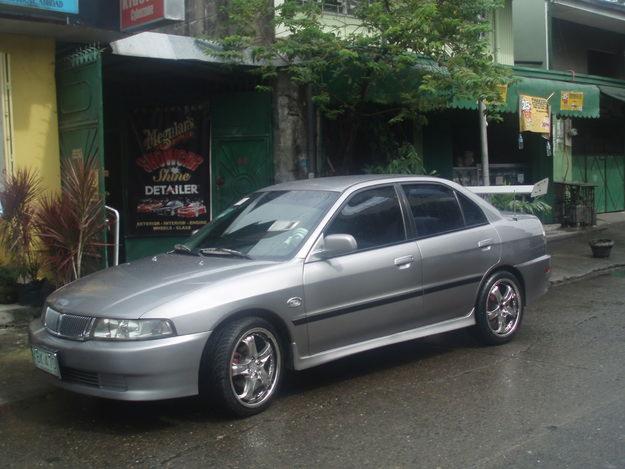 Mitsubishi Lancer GLS