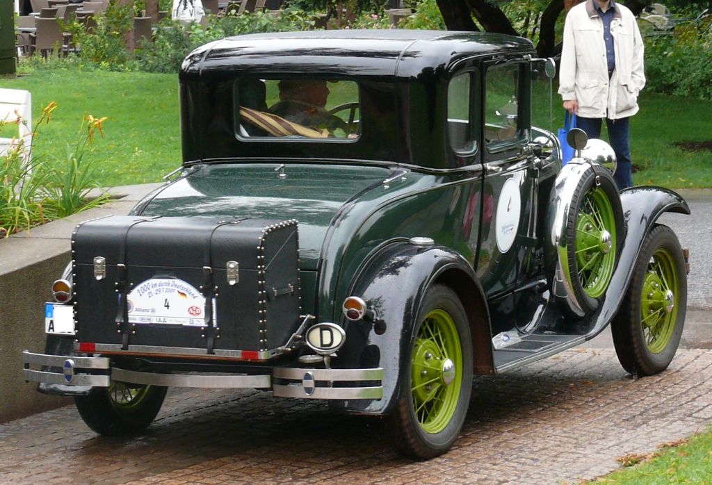 Ford A Coupe de Luxe