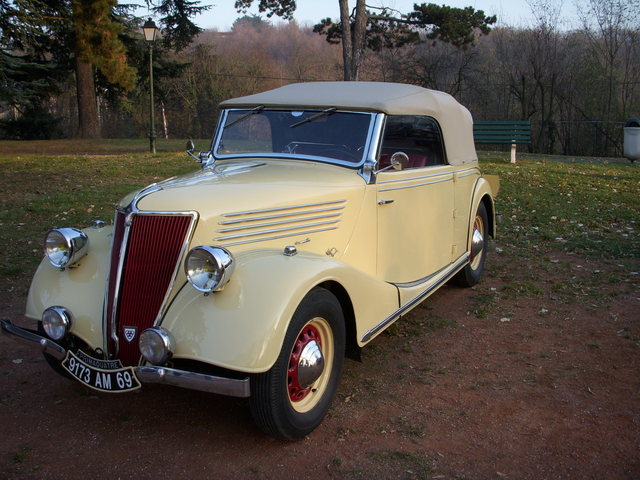 Renault Primaquatre cabriolet