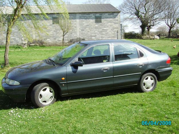 Ford Mondeo 18