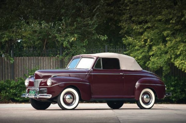 Ford 68 Deluxe Tudor Touring Sedan