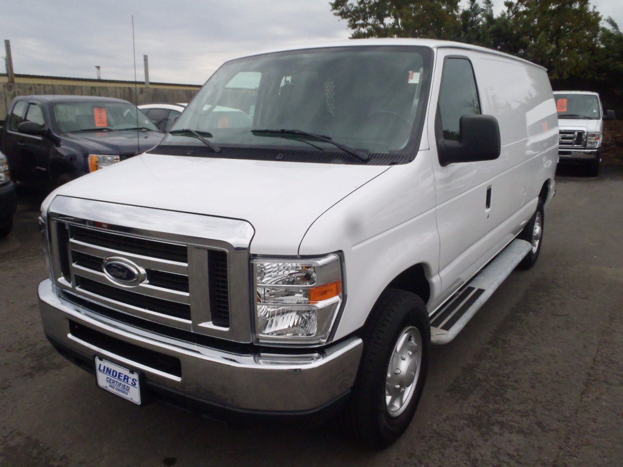 Ford E-250 XLT