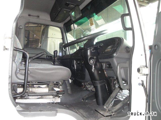 Isuzu Deca GXZ 270