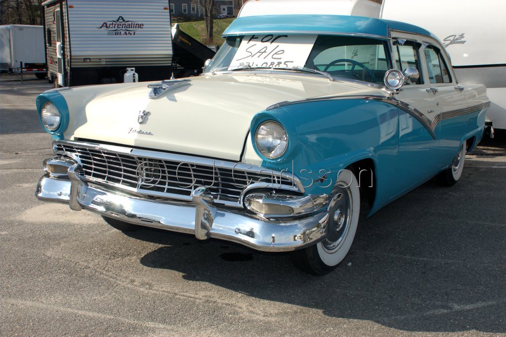 Ford Fairlane Town Sedan