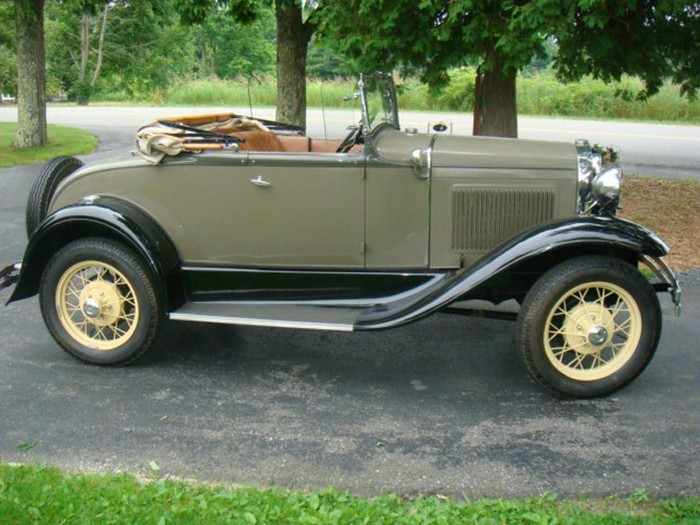 Ford Model A DeLuxe Roadster