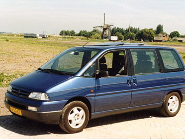 Peugeot 806